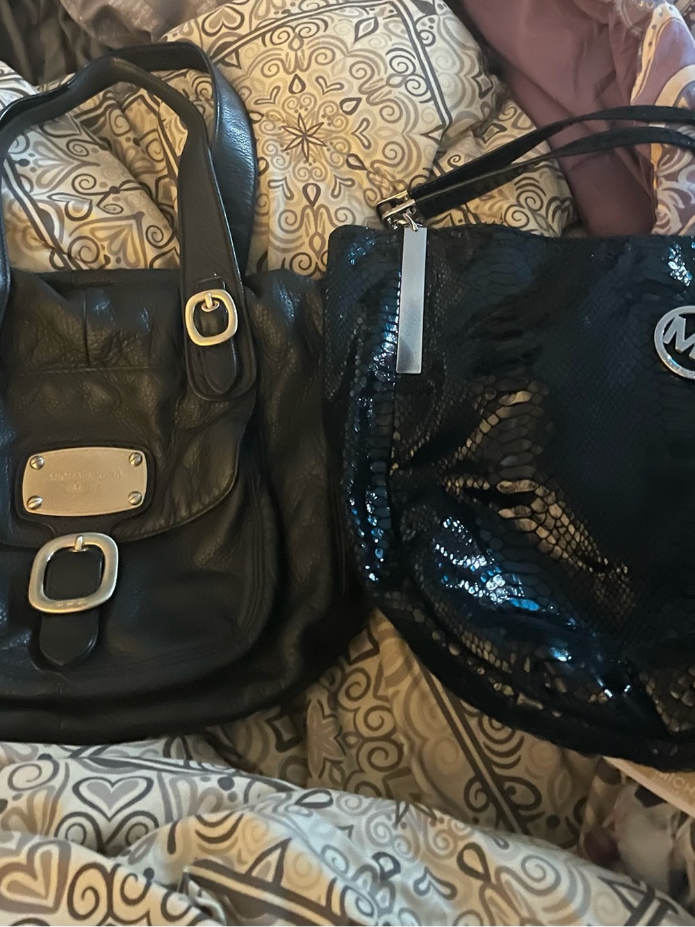 2 Michael Kors bags for a great Price